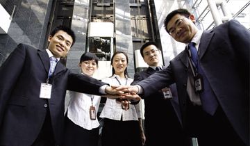 聚集一流的人(rén)才,實現人(rén)生(shēng)夢想 聚集一流的人(rén)才,實現人(rén)生(shēng)夢想